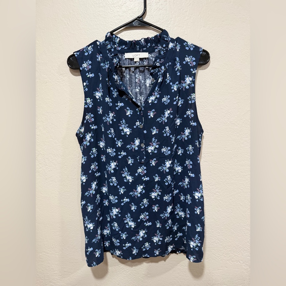 LOFT Navy and White Floral Sleeveless Blouse